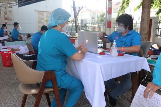 AMERICAN INTERNATIONAL HOSPITAL (AIH) PERFORMS BOTH COVID-19 PANDEMIC CONTAINMENT AND DONATING BLOOD TO SAVE LIVES